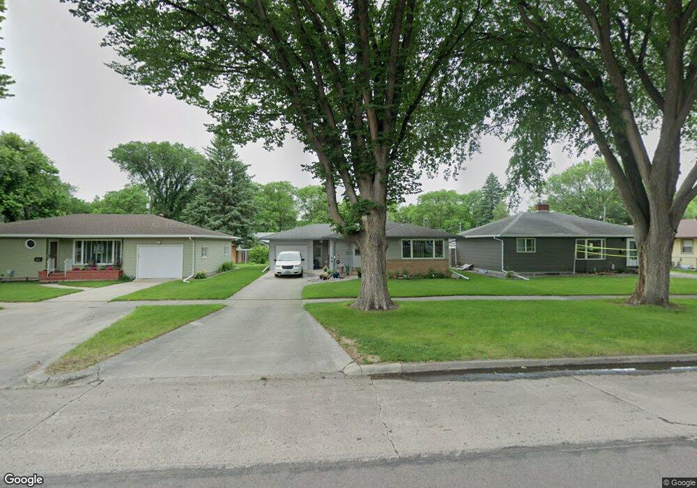 209 21st Ave N, Fargo, ND 58102 - photo 1