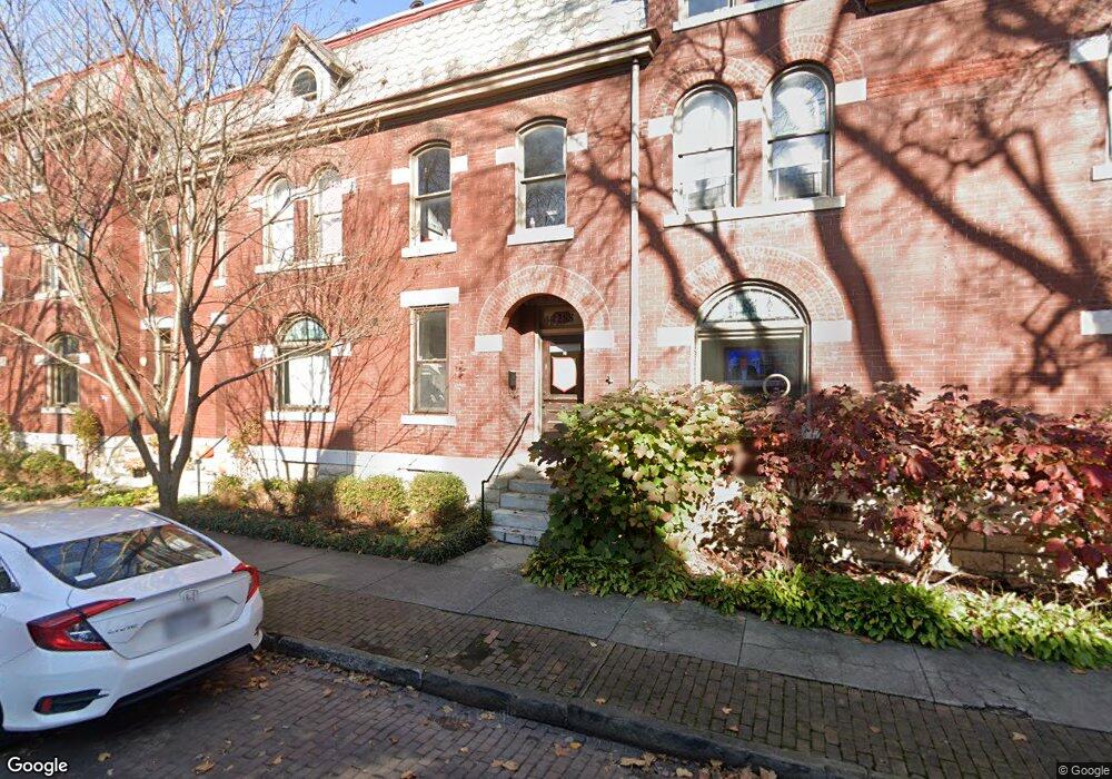 288 Tappan St, Columbus, OH 43201 - photo 1