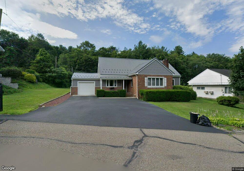 590 E Lawton St, Saint Clair, PA 17970 - photo 1