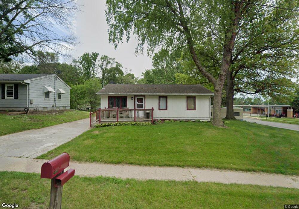 2401 Hull Ave, Des Moines, IA 50317 - photo 1