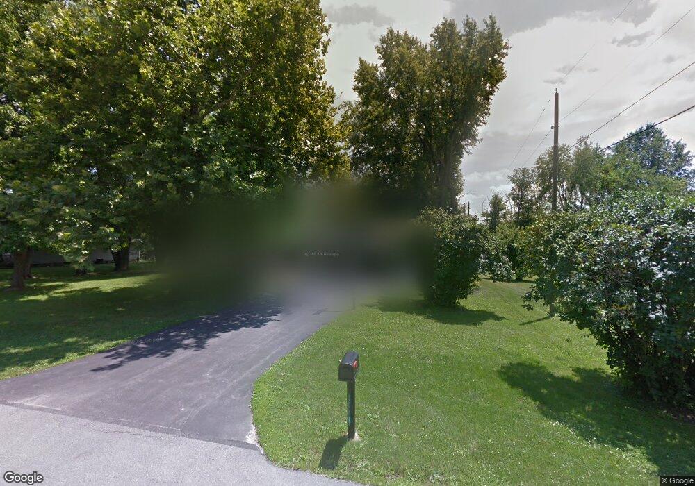 2081 Sandy Ln, Lima, OH 45806 - photo 1