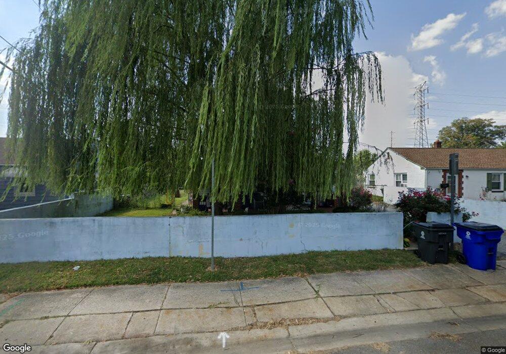 321 Martin Dr, New Castle, DE 19720 - photo 1