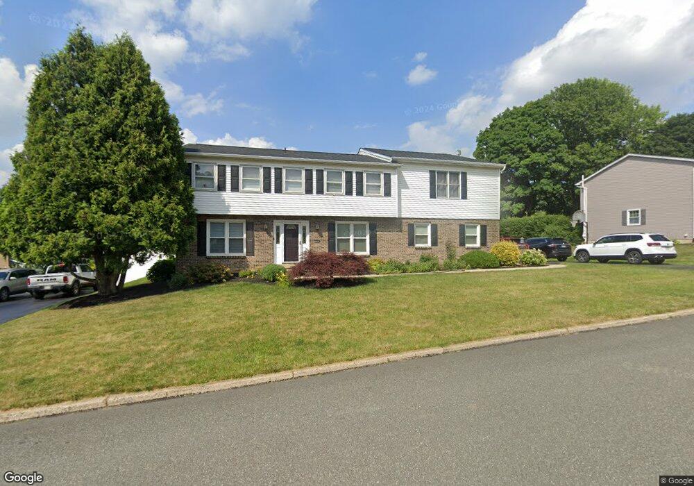 1285 Highland Ct, Allentown, PA 18103 - photo 1