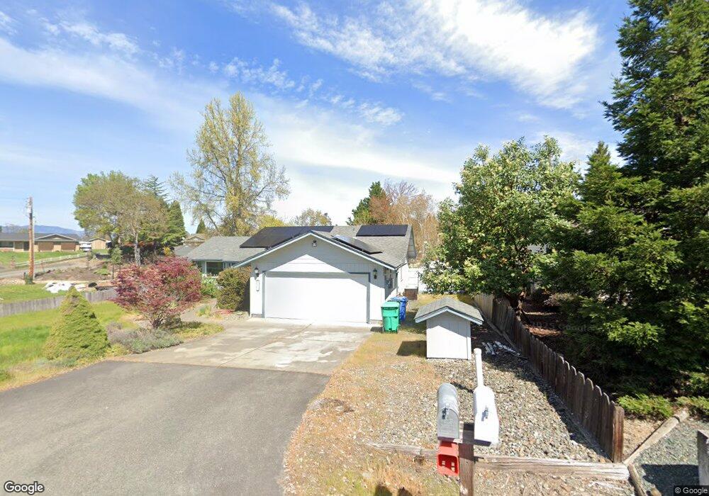 1416 Wineteer Ln, Grants Pass, OR 97527 - photo 1