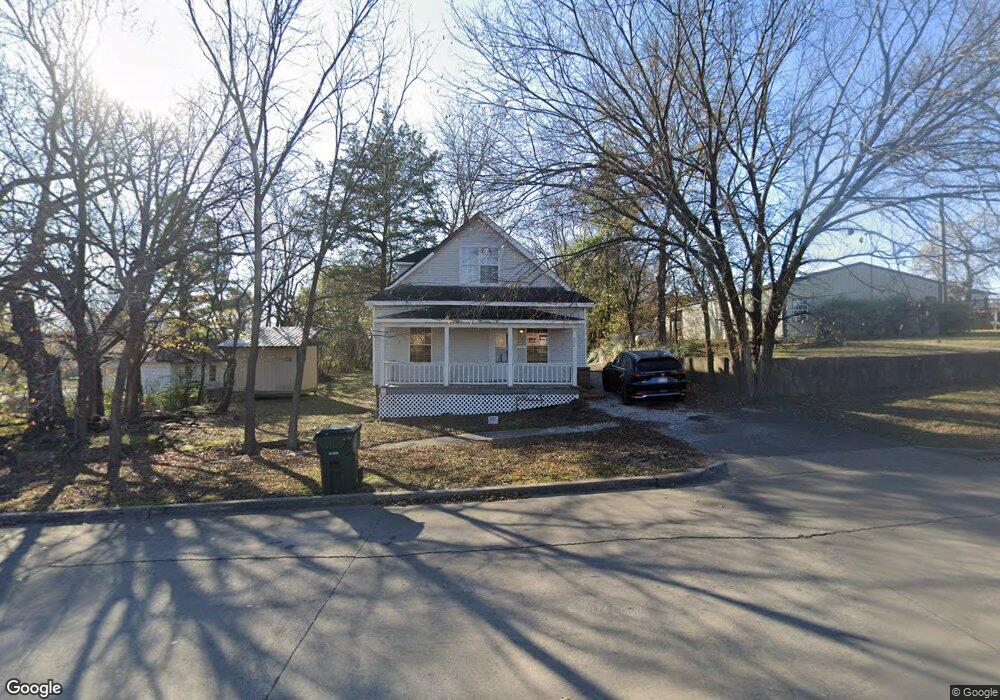 405 W Moore St, Henryetta, OK 74437 - photo 1