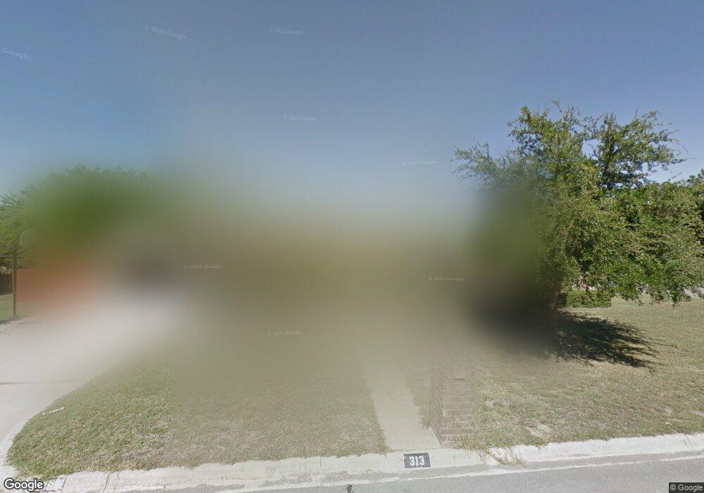 313 Huggins Dr, Springtown, TX 76082 - photo 1