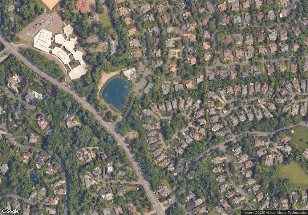 25 Claridge Cir, Manhasset, NY 11030 - photo 1