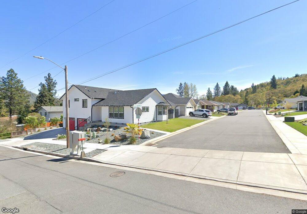 1799 Daffodil Ln, Grants Pass, OR 97526 - photo 1