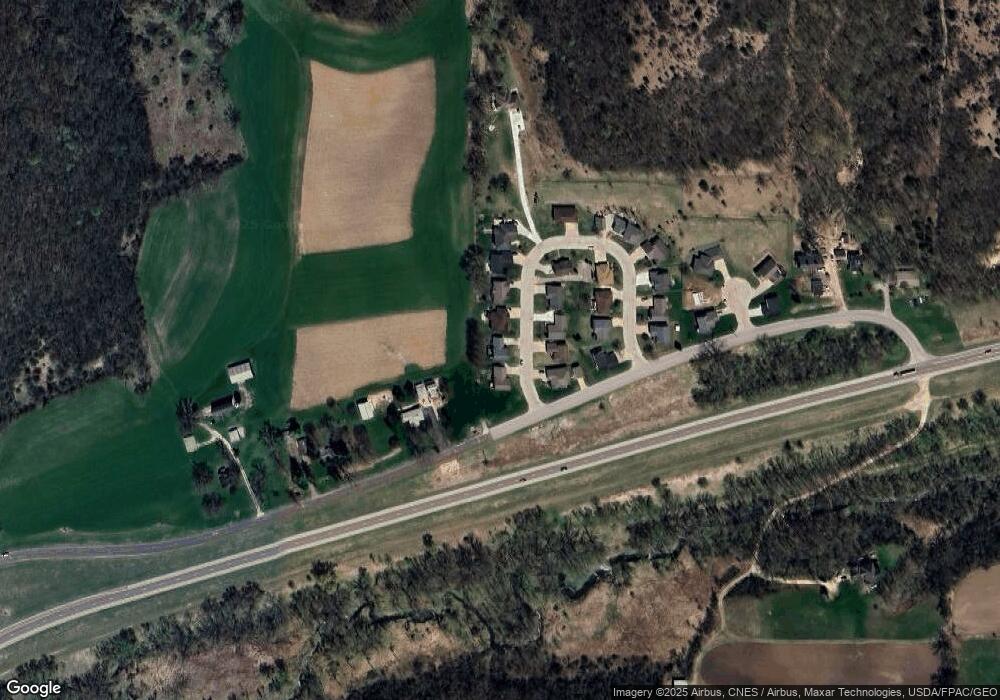 110 Bluffview Dr, Winona, MN 55987 - photo 1