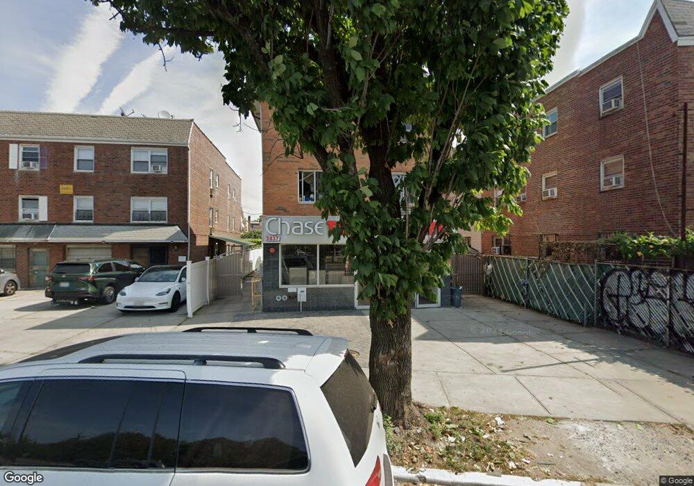 58-37 College Point Blvd unit 3F, Flushing, NY 11355 - photo 1