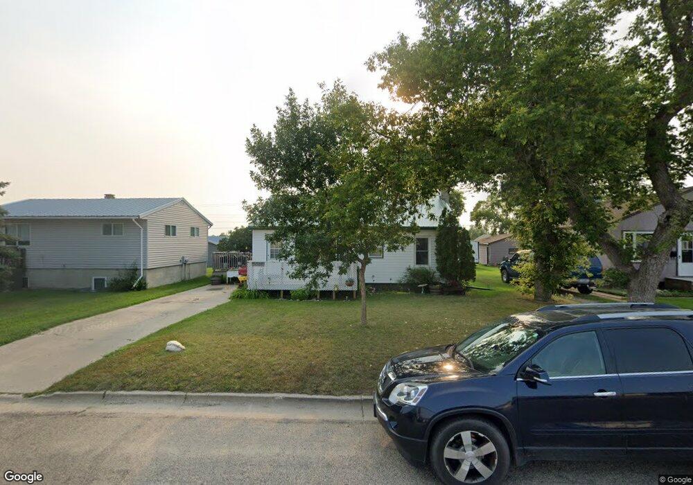 610 11th Ave SE, Jamestown, ND 58401 - photo 1