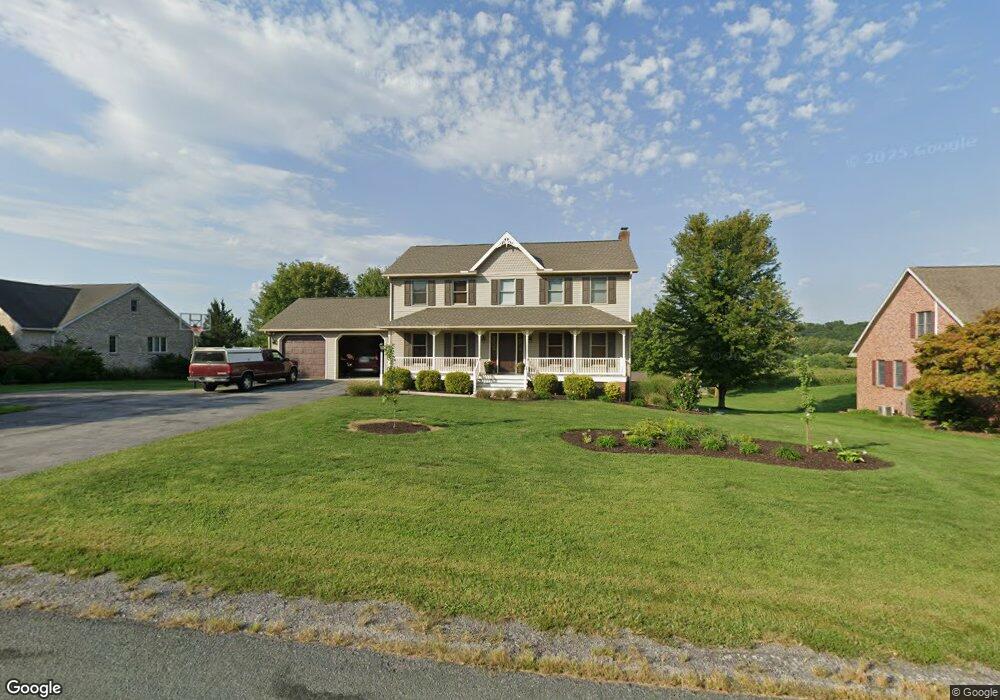 4103 Fletcher Dr, Greencastle, PA 17225 - photo 1