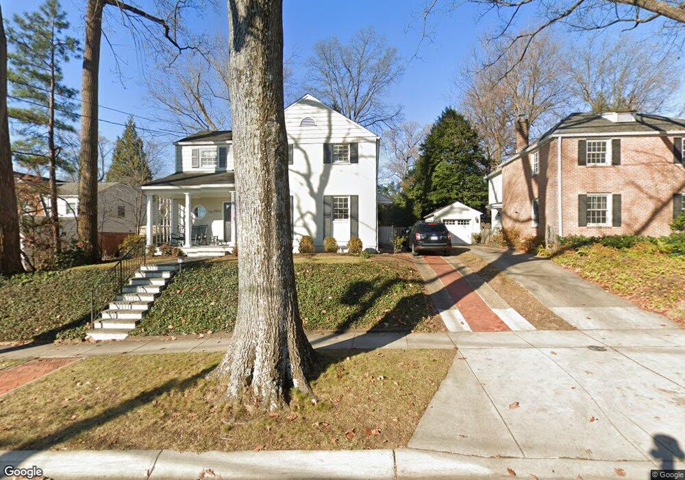 7908 Kentbury Dr, Bethesda, MD 20814 - photo 1