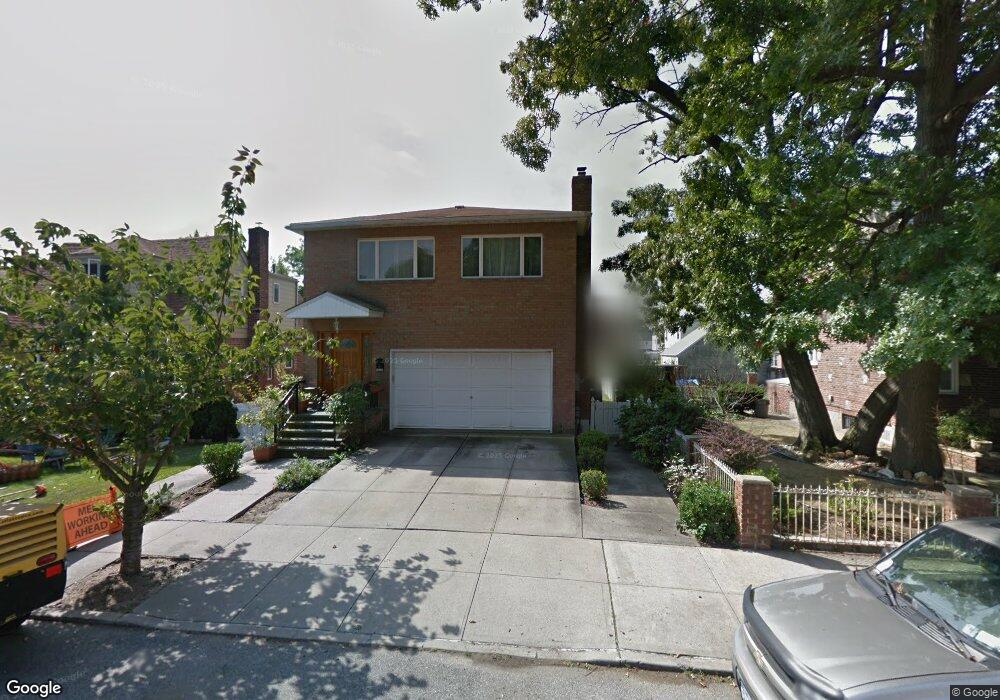 138-24 62nd Rd, New York City, NY 11367 - photo 1