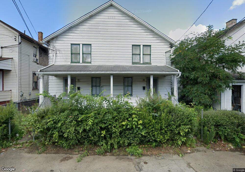 209 Jarvis St, Aliquippa, PA 15001 - photo 1