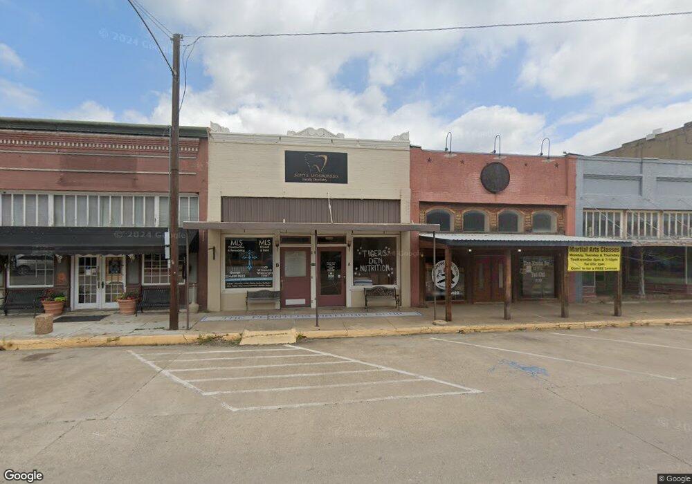 110 W Grand St unit 110A, Whitewright, TX 75491 - photo 1