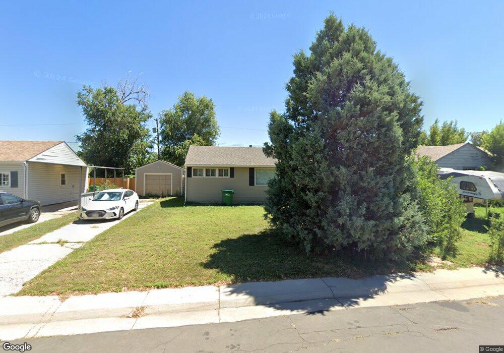 740 Kenton St, Aurora, CO 80010 - photo 1