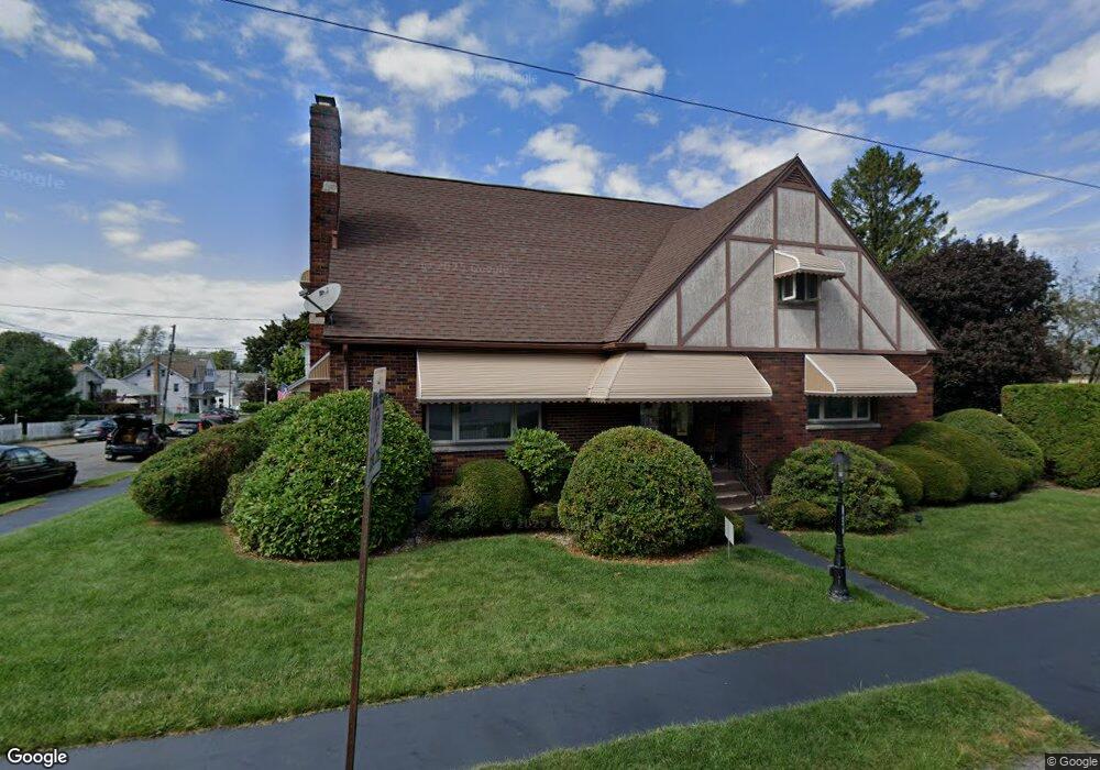 629 W 11th St, Hazleton, PA 18201 - photo 1