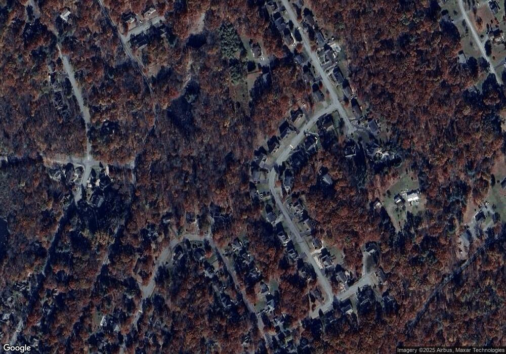 753 Hollow Dr, East Stroudsburg, PA 18301 - photo 1