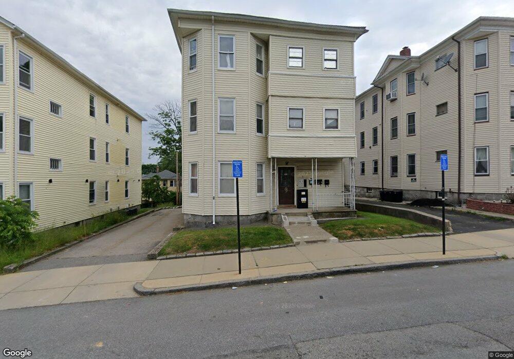 9 Plantation St, Worcester, MA 01604 - photo 1