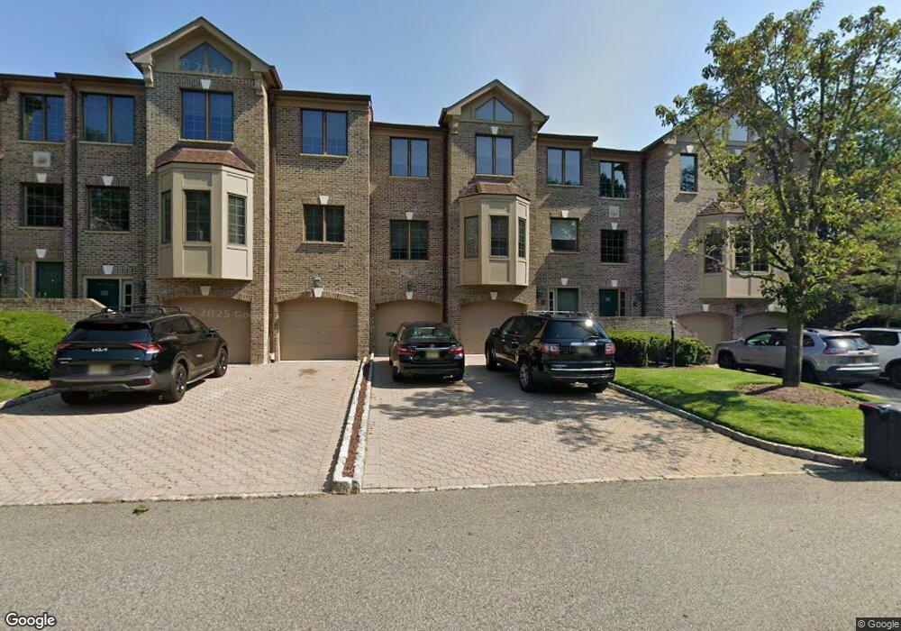 7 Sherbrooke Ct, Upper Saddle River, NJ 07458 - photo 1