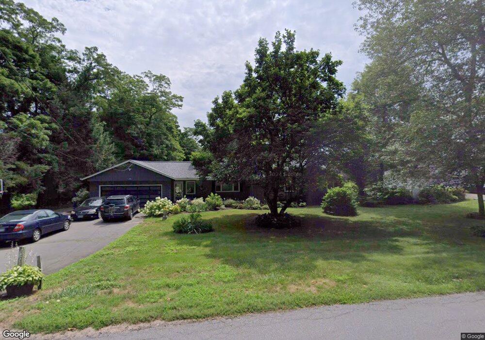 214 Duncaster Rd, Bloomfield, CT 06002 - photo 1