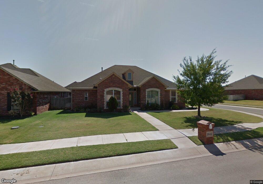 1642 Strayfox Crossing, Edmond, OK 73012 - photo 1