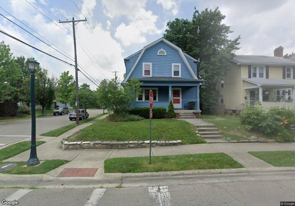 697 S Cassingham Rd, Columbus, OH 43209 - photo 1