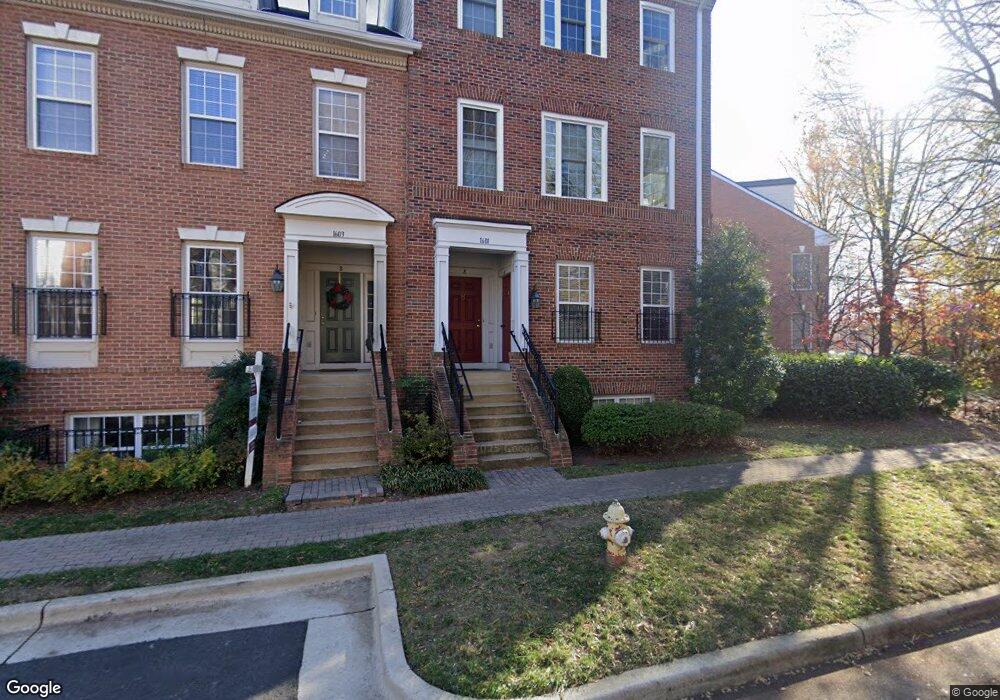 1601 Hunting Creek Dr unit A, Alexandria, VA 22314 - photo 1