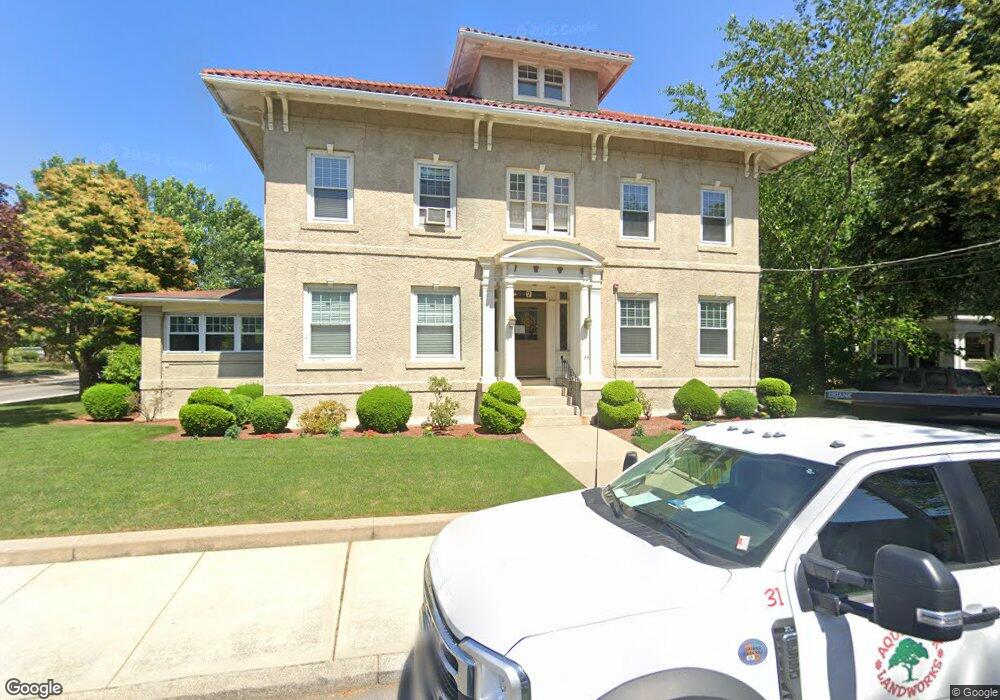 38 Maynard St, Pawtucket, RI 02860 - photo 1