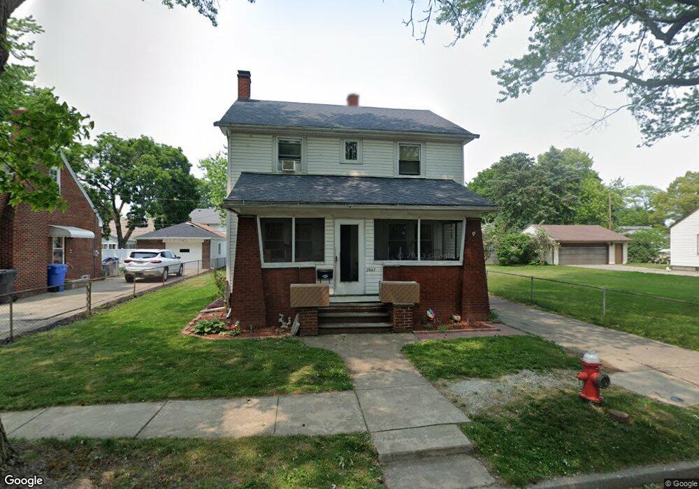 2947 115th St, Toledo, OH 43611 - photo 1