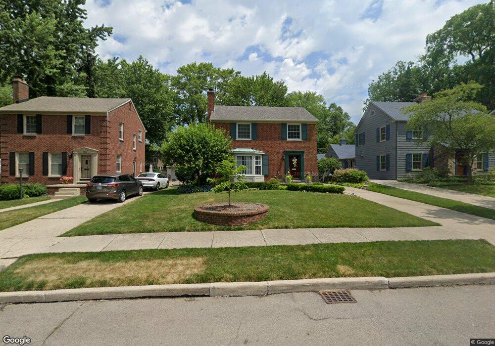 250 Ridgemont Rd, Grosse Pointe Farms, MI 48236 - photo 1