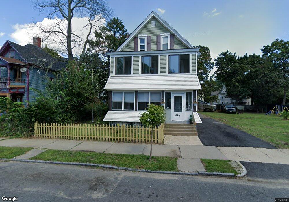 69 Dawes St unit 2, Springfield, MA 01109 - photo 1