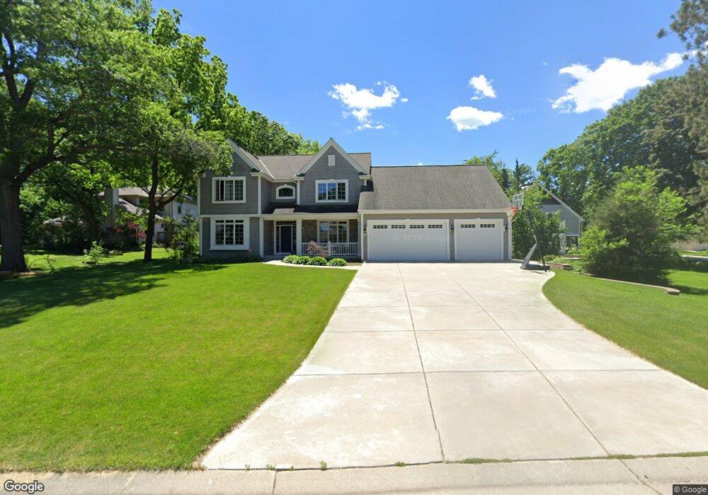 1014 Lake Dr, Delafield, WI 53018 - photo 1