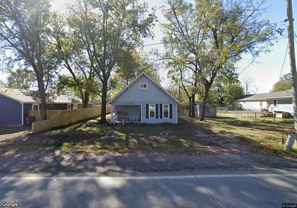 804 E 4th St, Altamont, KS 67330 - photo 1