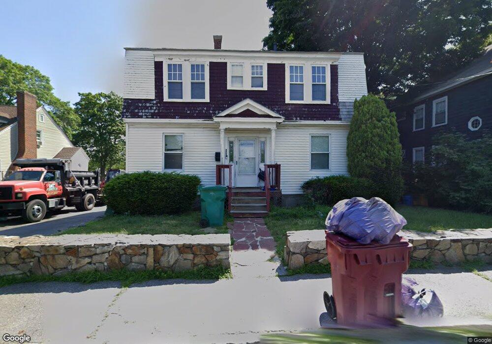 557 Beacon St, Lowell, MA 01850 - photo 1