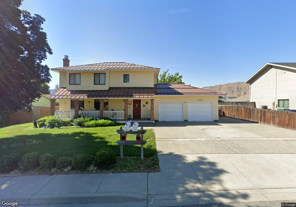 1330 3rd St SE, East Wenatchee, WA 98802 - photo 1