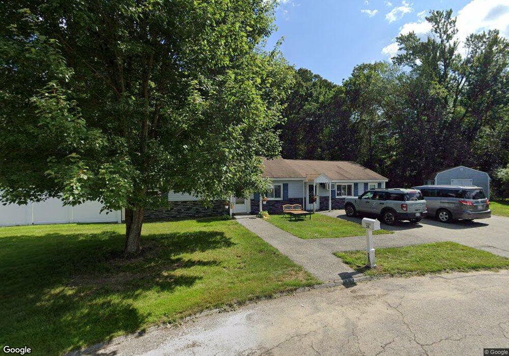 28 Elizabeth Rd, Billerica, MA 01821 - photo 1