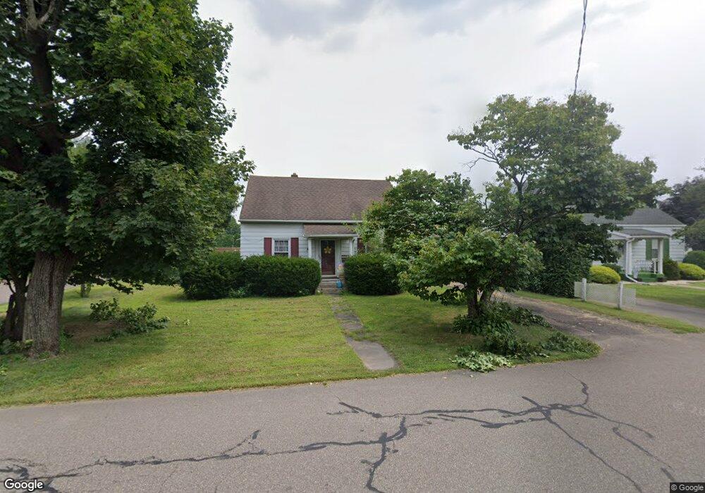 910 E 3rd St, Berwick, PA 18603 - photo 1