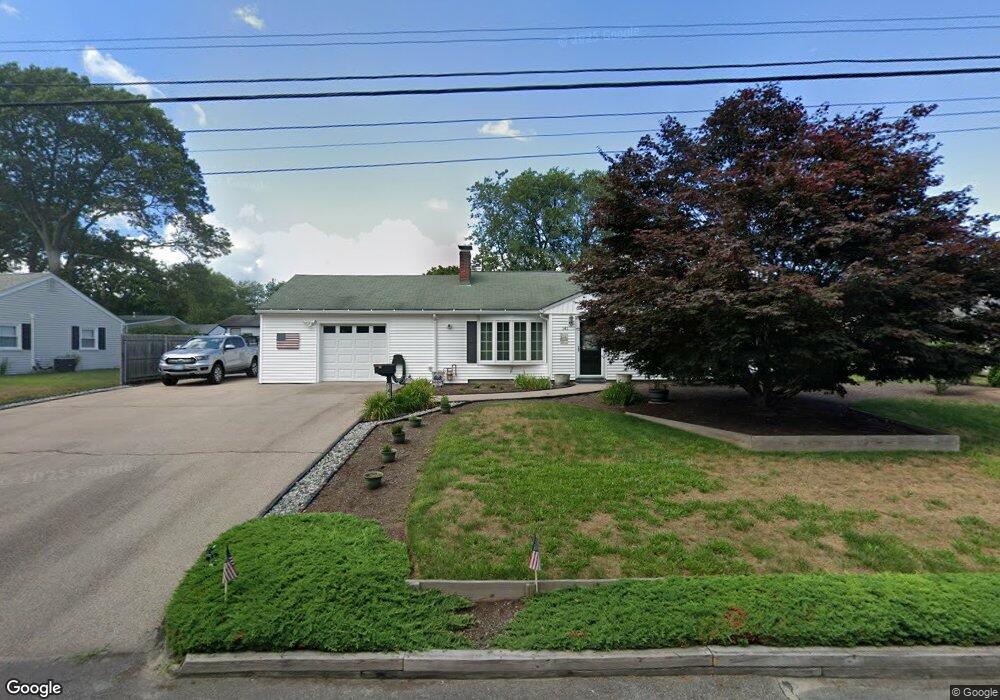 141 Gainesville Dr, Warwick, RI 02886 - photo 1