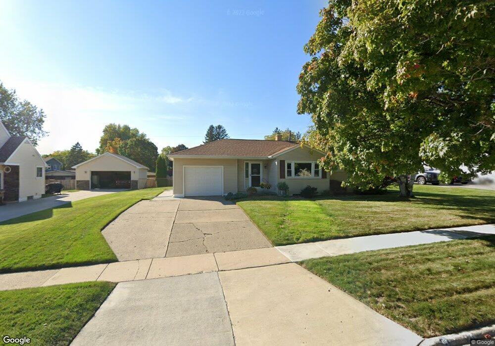 1215 Mitchell Ave, Lansing, MI 48917 - photo 1