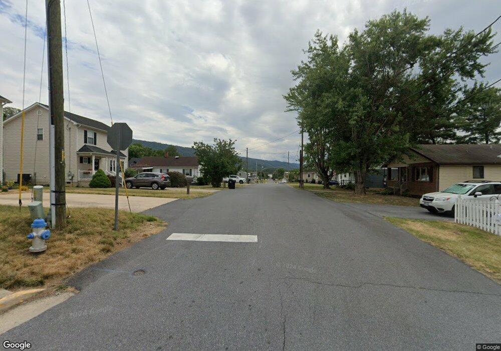 11 N Eberly St, Strasburg, VA 22657 - photo 1