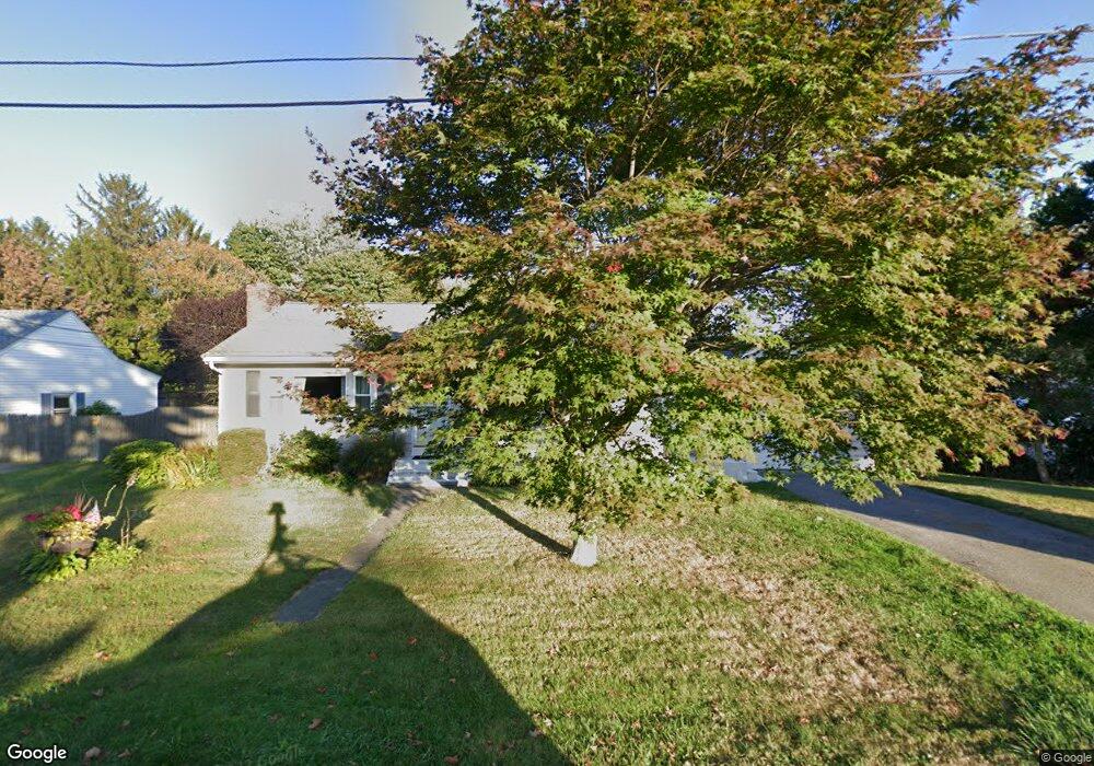 7 Ridgewood Rd, Middletown, RI 02842 - photo 1