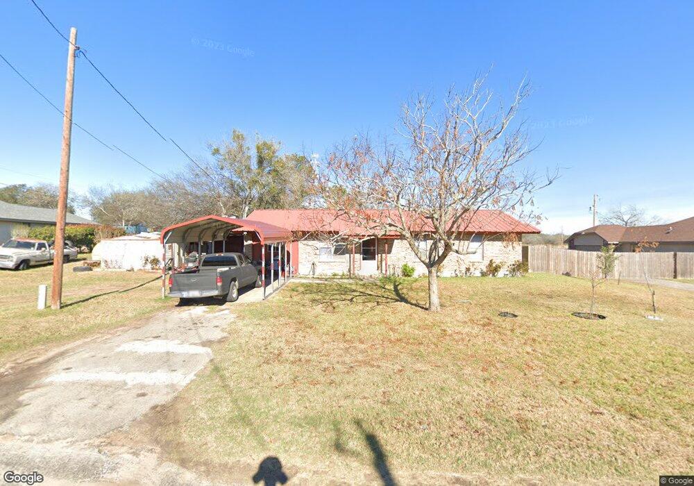 900 W Inez St, Beeville, TX 78102 - photo 1