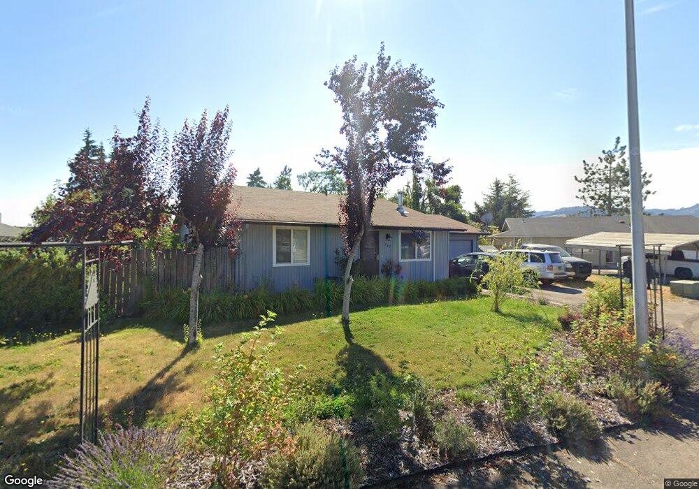 217 W F St, Creswell, OR 97426 - photo 1