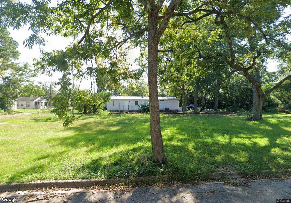 1350 E Burdeshaw St, Dothan, AL 36303 - photo 1