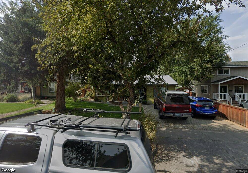 1353 NW Columbia St, Bend, OR 97701 - photo 1