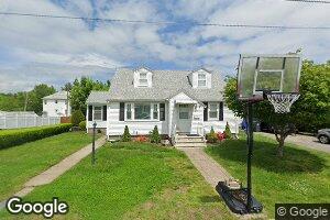 82 Tweed St, Cranston, RI 02920