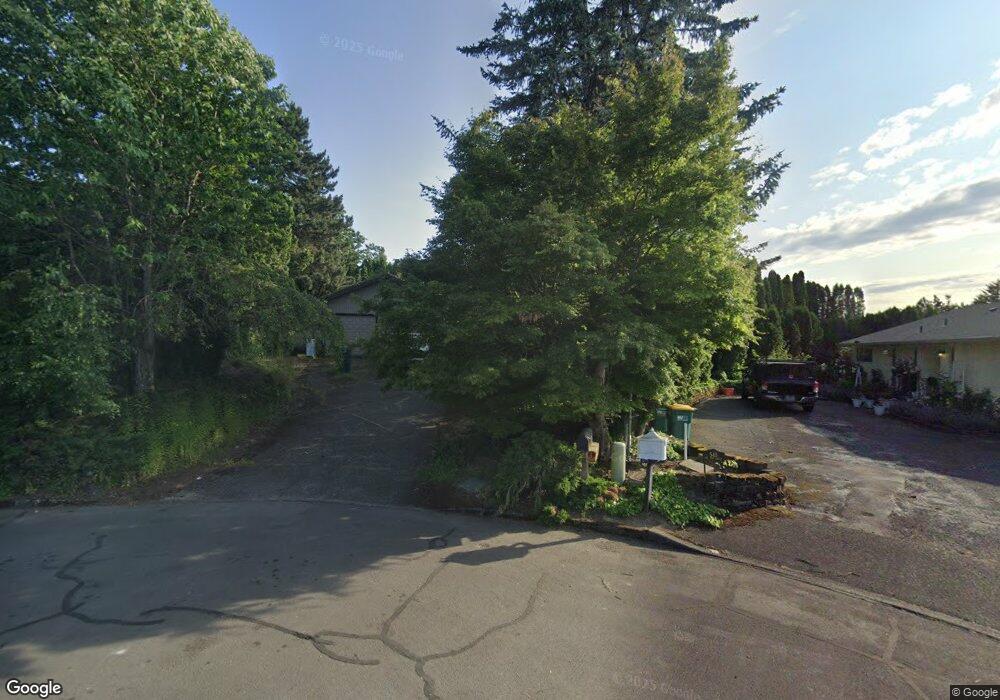 542 SW 8th Cir, Troutdale, OR 97060 - photo 1