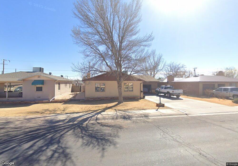 303 W Hillview St, Winslow, AZ 86047 - photo 1